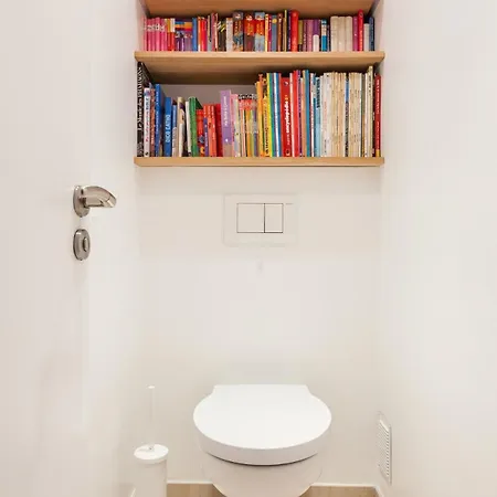Beautiful Centre In Garden Apartment Paris