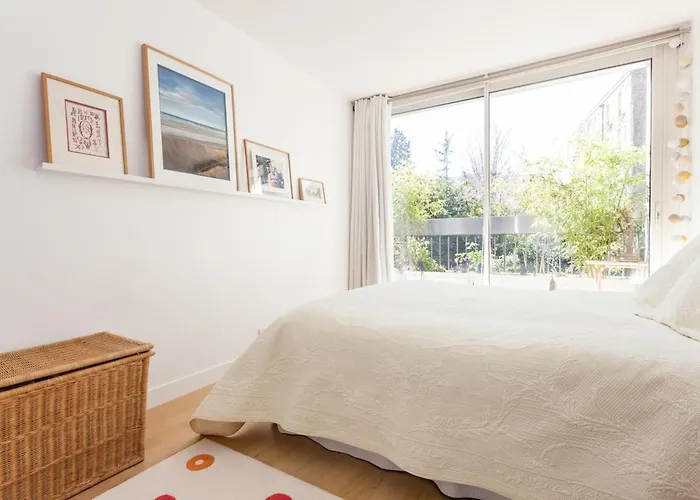 Beautiful Centre In Garden Apartman